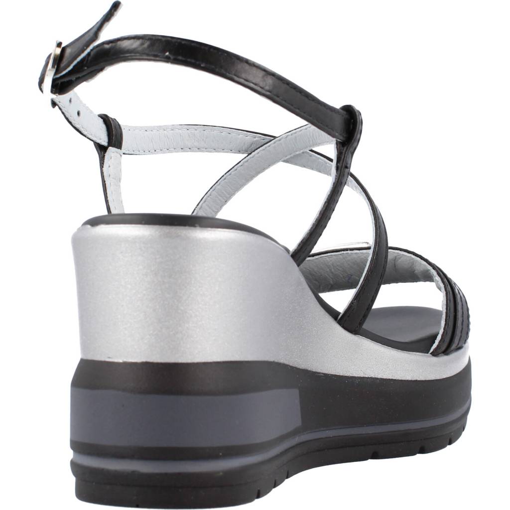 NERO GIARDINI ED en color NEGRO (3)