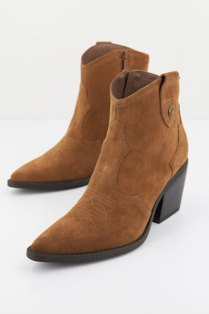 NERO GIARDINI ID en color MARRON CLARO (1)