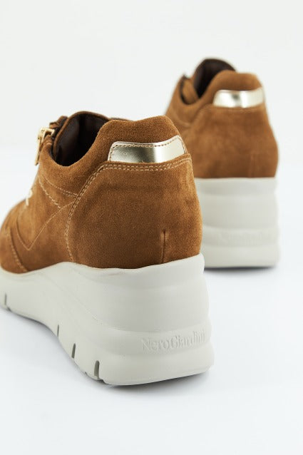 NERO GIARDINI ID en color MARRON (3)