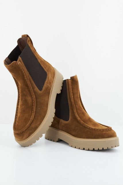 NERO GIARDINI ID en color MARRON (1)