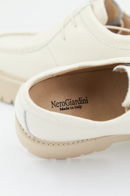 NERO GIARDINI ID en color BLANCO (4)