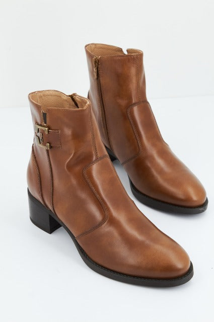 NERO GIARDINI ID en color MARRON CLARO (1)
