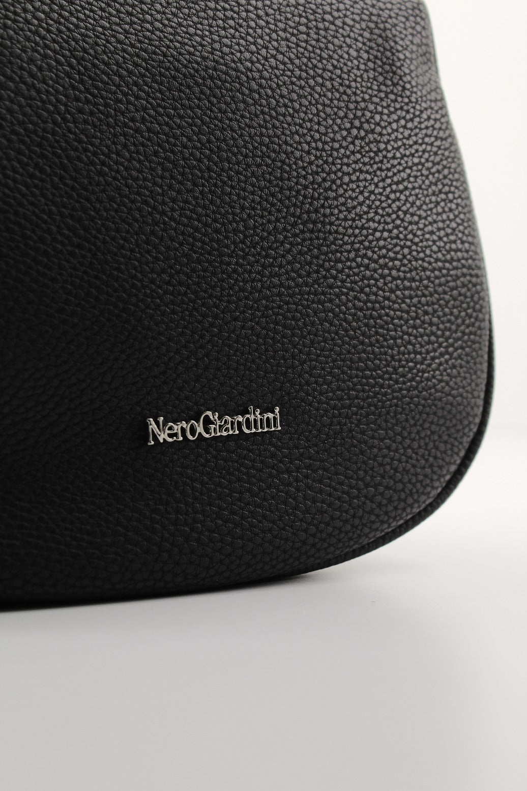 NERO GIARDINI T.GORGONA NERO en color NEGRO (4)