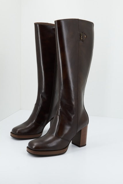 NERO GIARDINI ID en color MARRON (1)