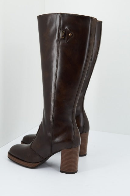 NERO GIARDINI ID en color MARRON (2)