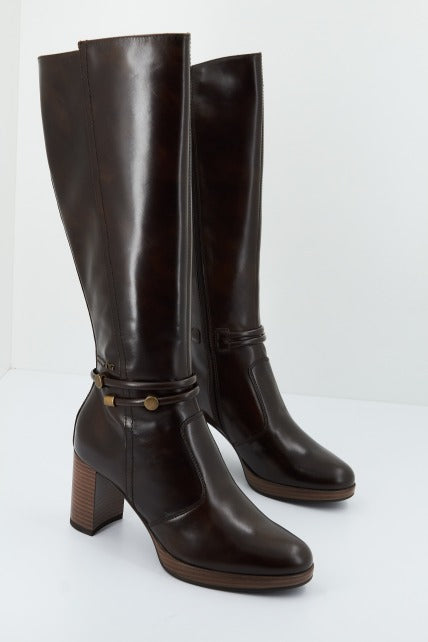 NERO GIARDINI ID en color MARRON (1)