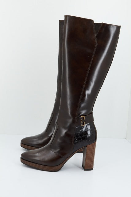 NERO GIARDINI ID en color MARRON (2)