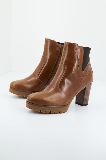 NERO GIARDINI ID en color MARRON (1)