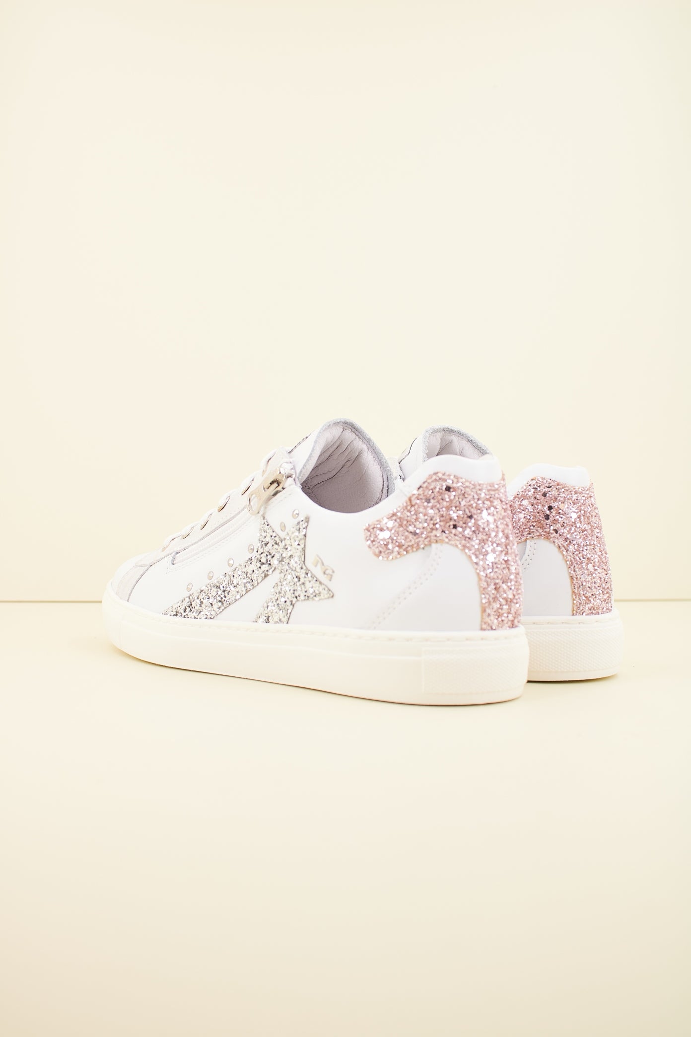 NERO GIARDINI ED en color BLANCO (3)