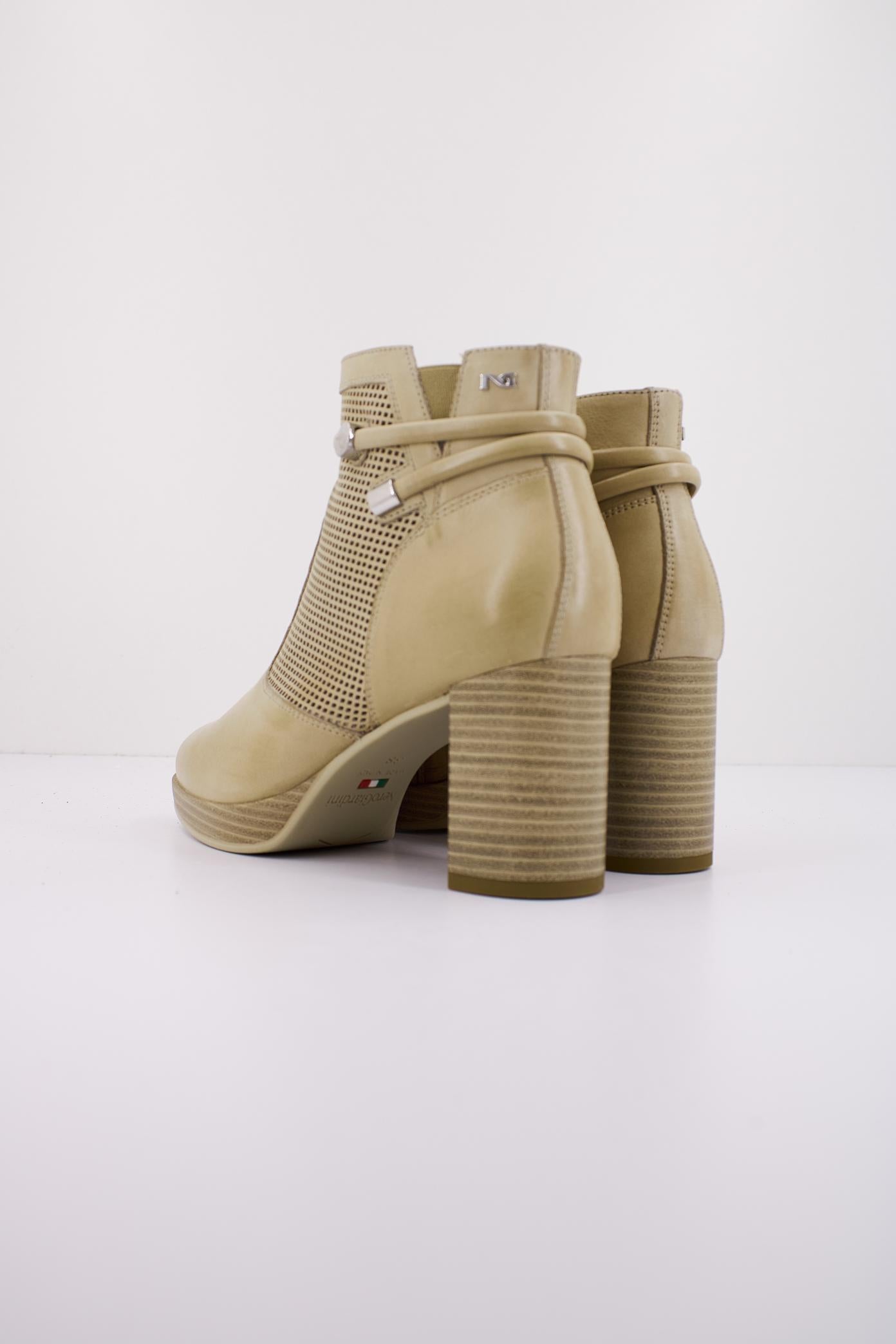 NERO GIARDINI ED en color MARRON CLARO (3)