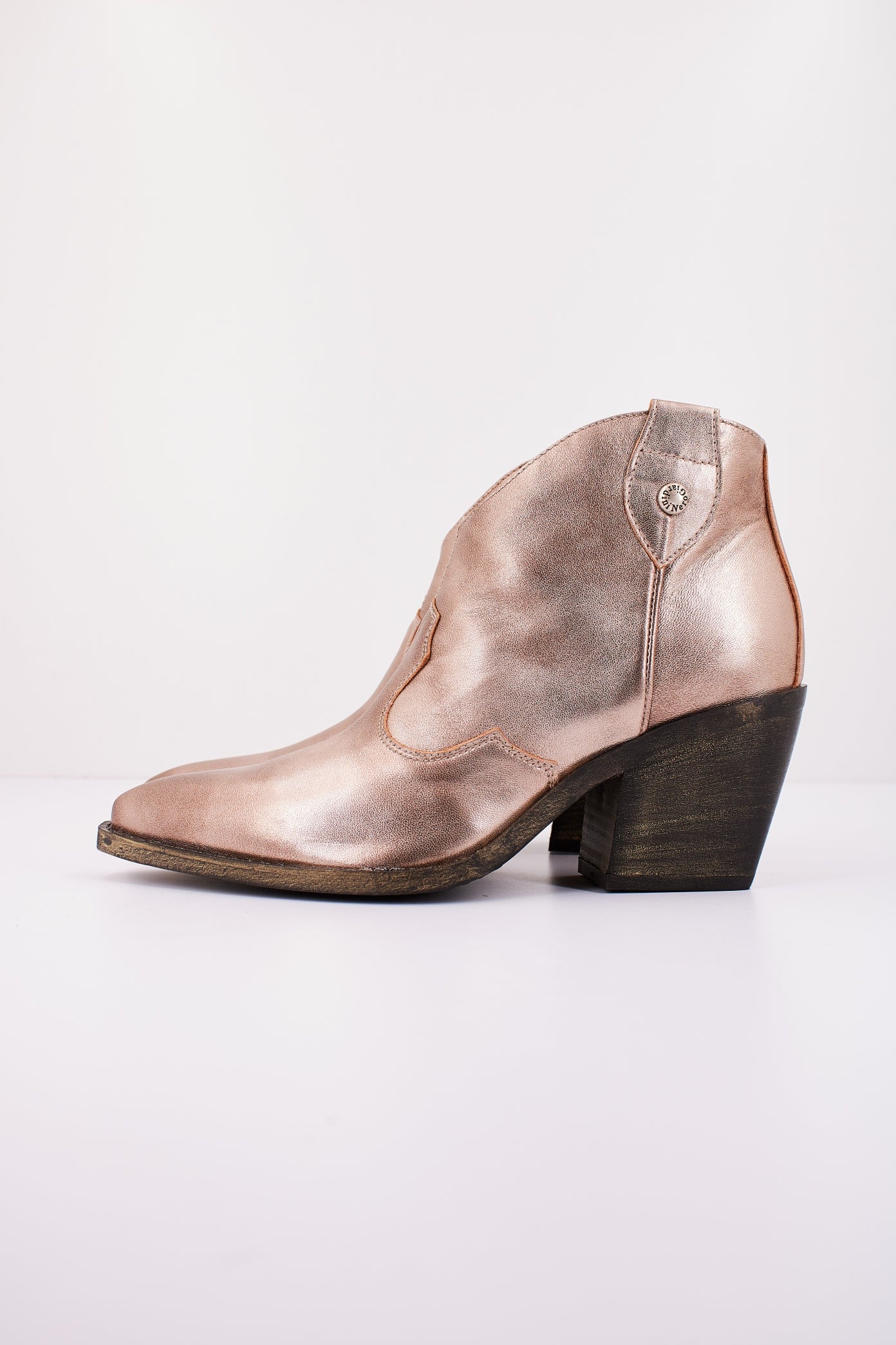 NERO GIARDINI ED en color BRONCE (1)