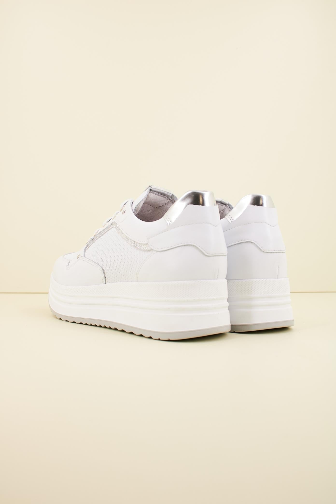 NERO GIARDINI ED en color BLANCO (3)