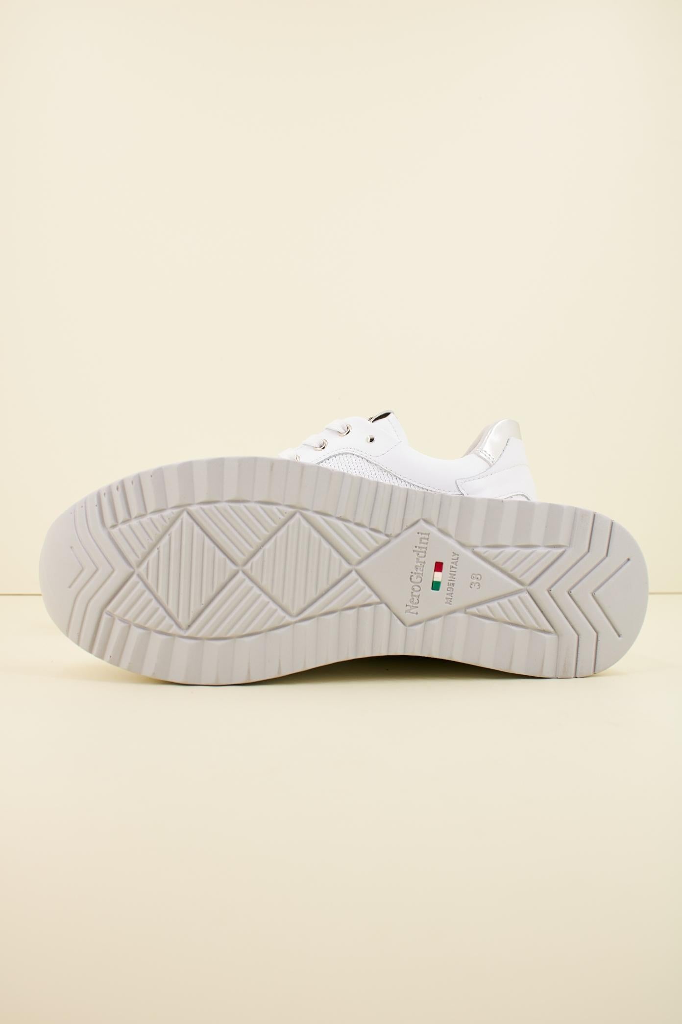 NERO GIARDINI ED en color BLANCO (4)