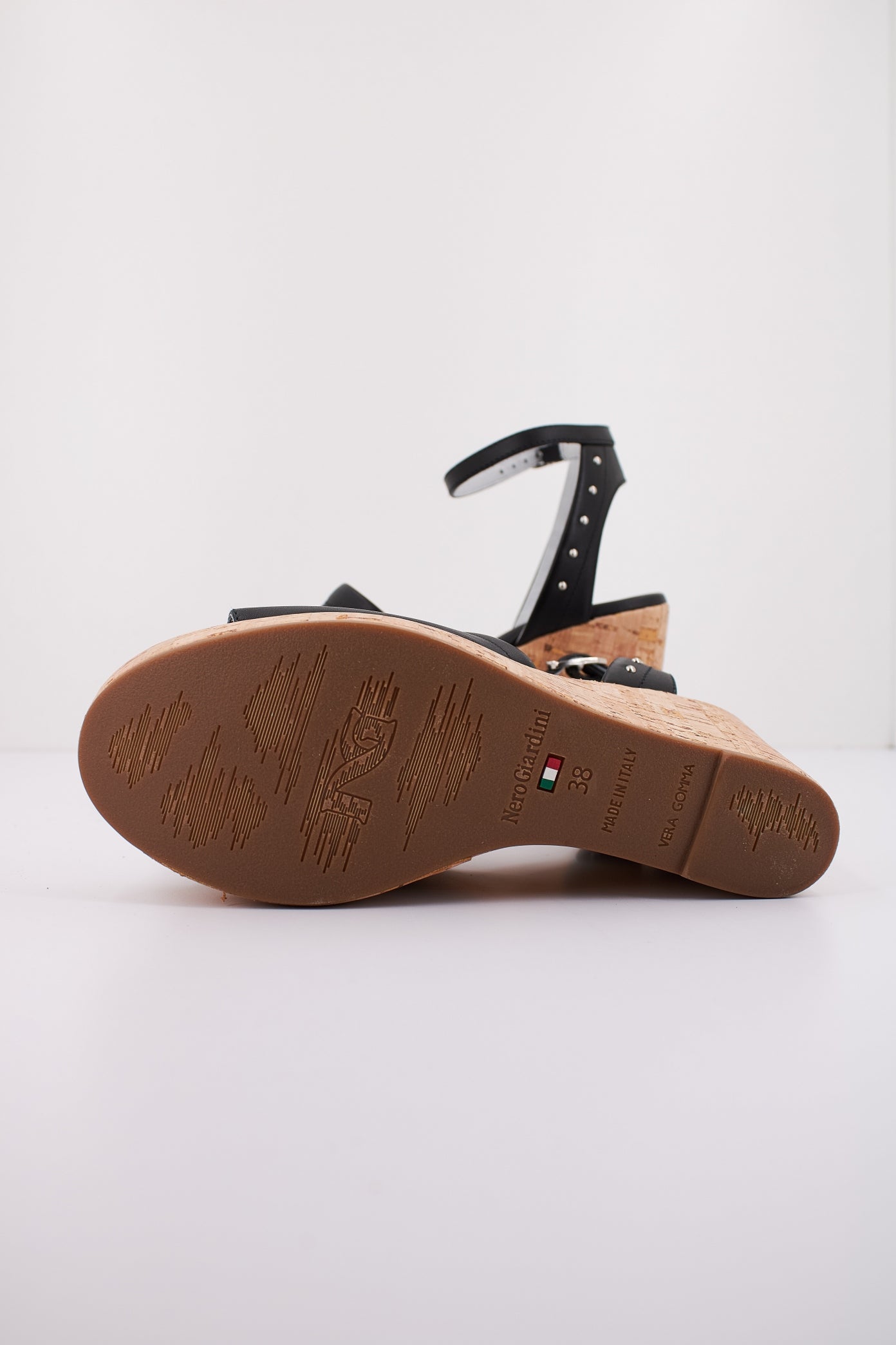 NERO GIARDINI ED en color NEGRO (4)
