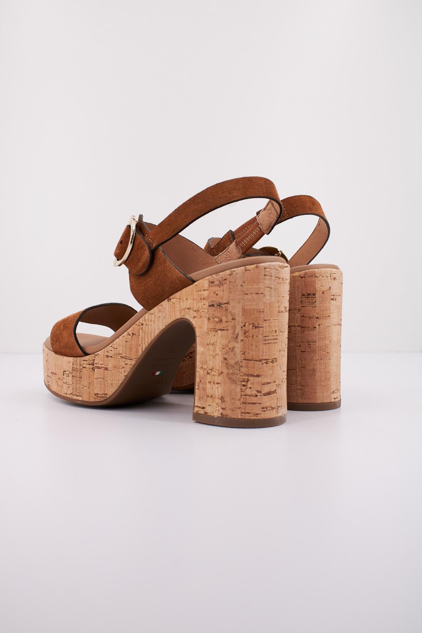 NERO GIARDINI ED en color MARRON (3)