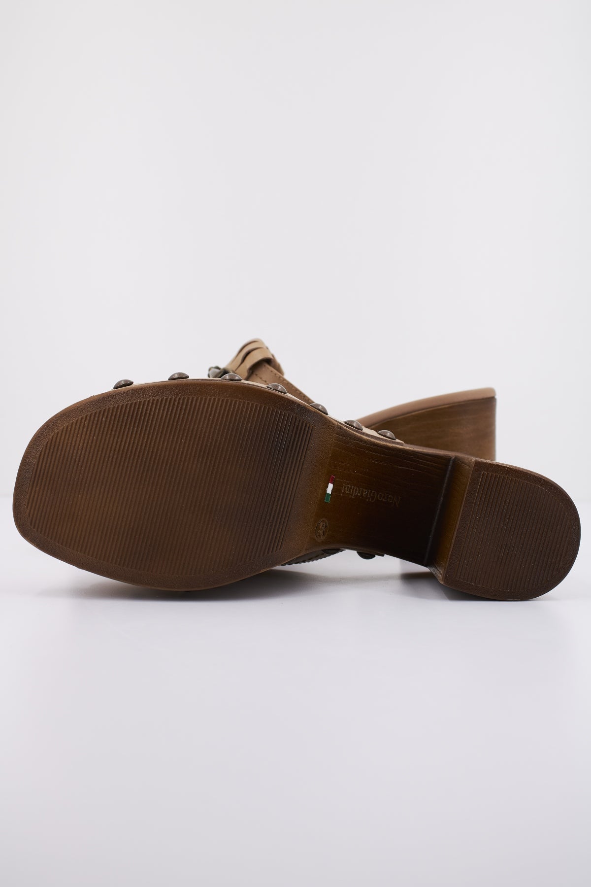 NERO GIARDINI ED en color MARRON (4)