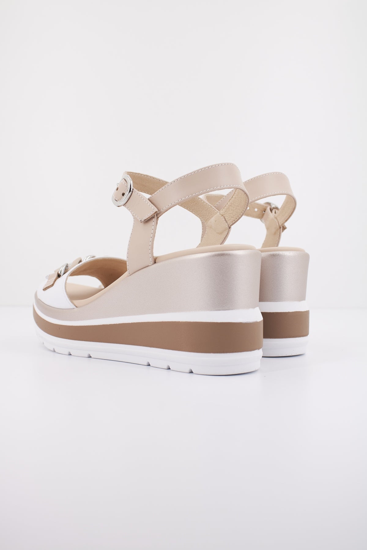 NERO GIARDINI ED en color BLANCO (3)