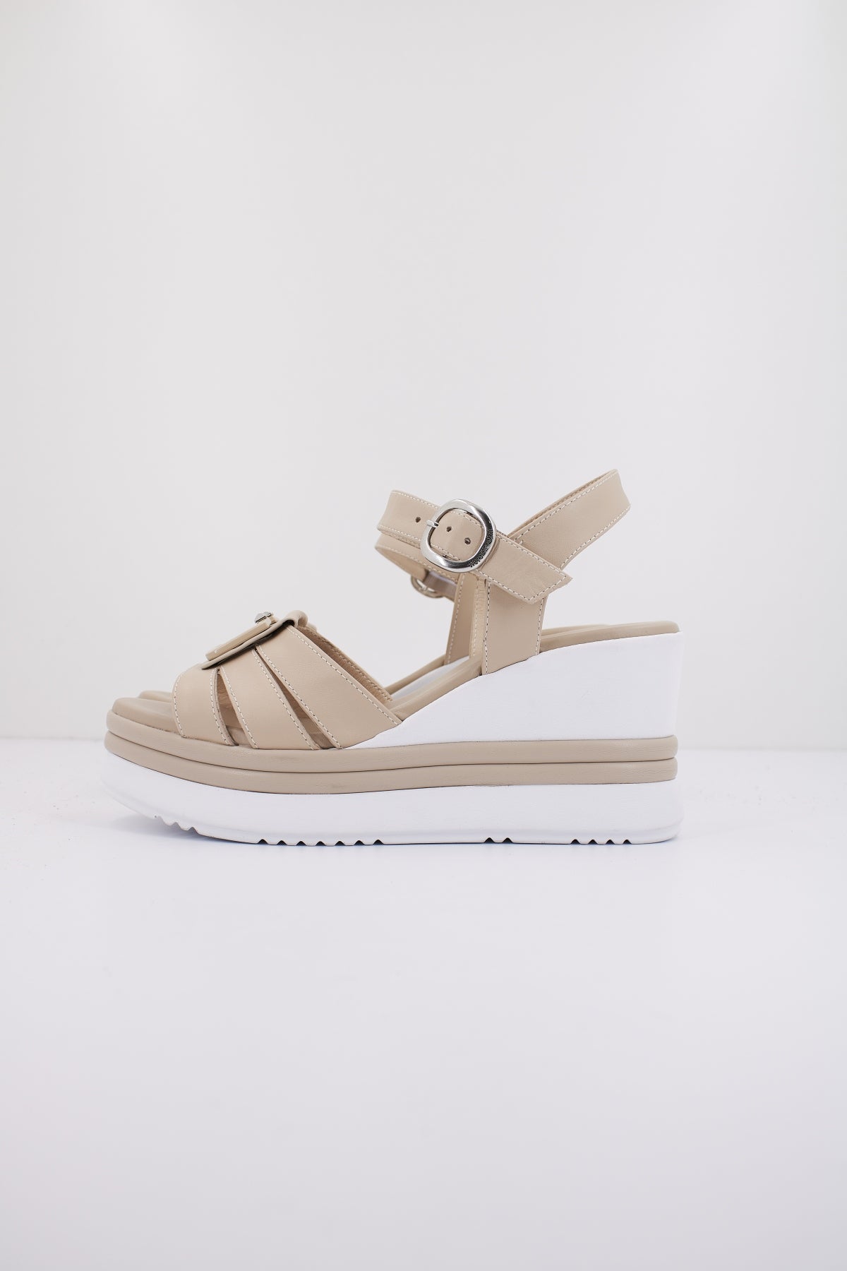 NERO GIARDINI ED en color BEIS (1)