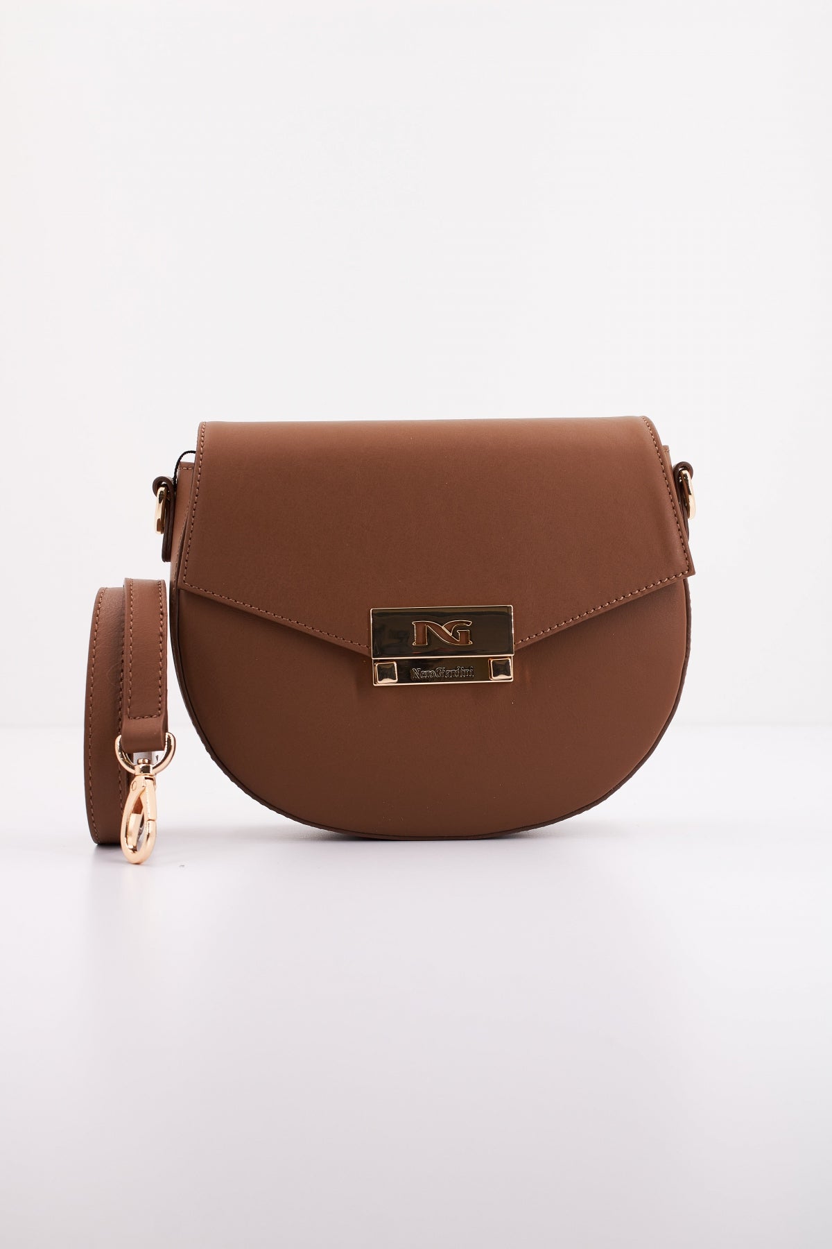 NERO GIARDINI ID en color MARRON (1)