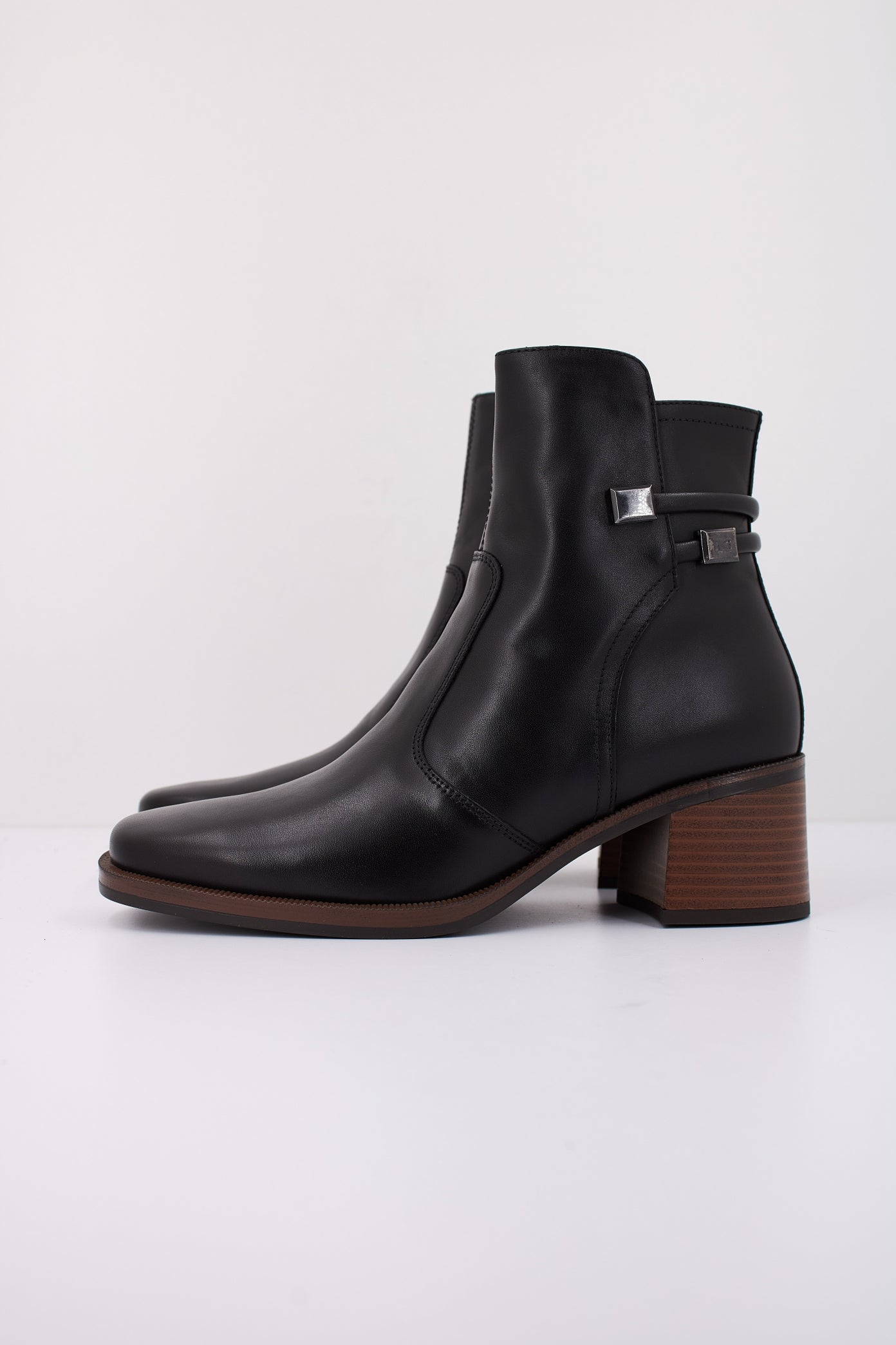 NERO GIARDINI en color NEGRO (1)