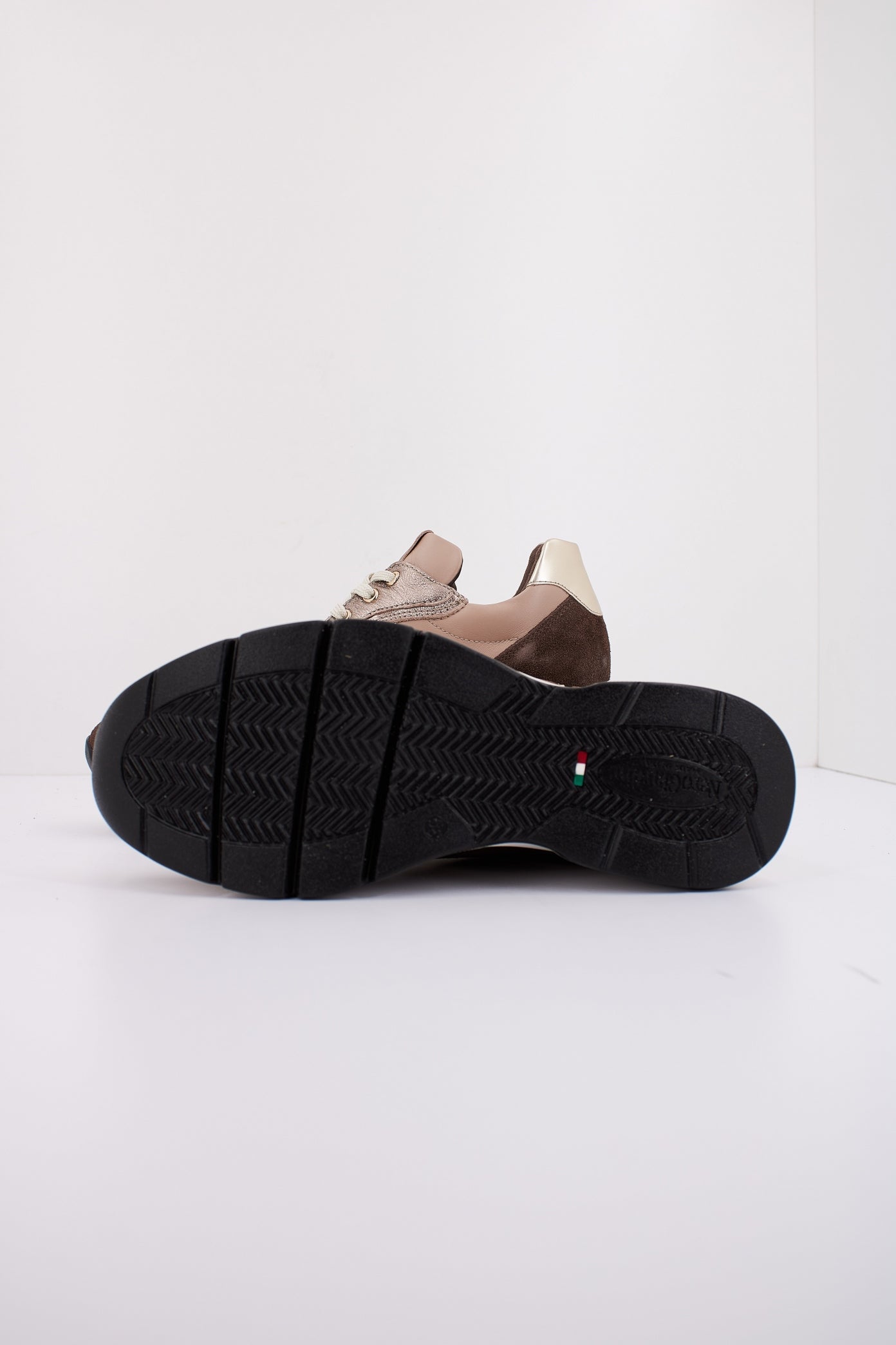 NERO GIARDINI ID en color MARRON (5)
