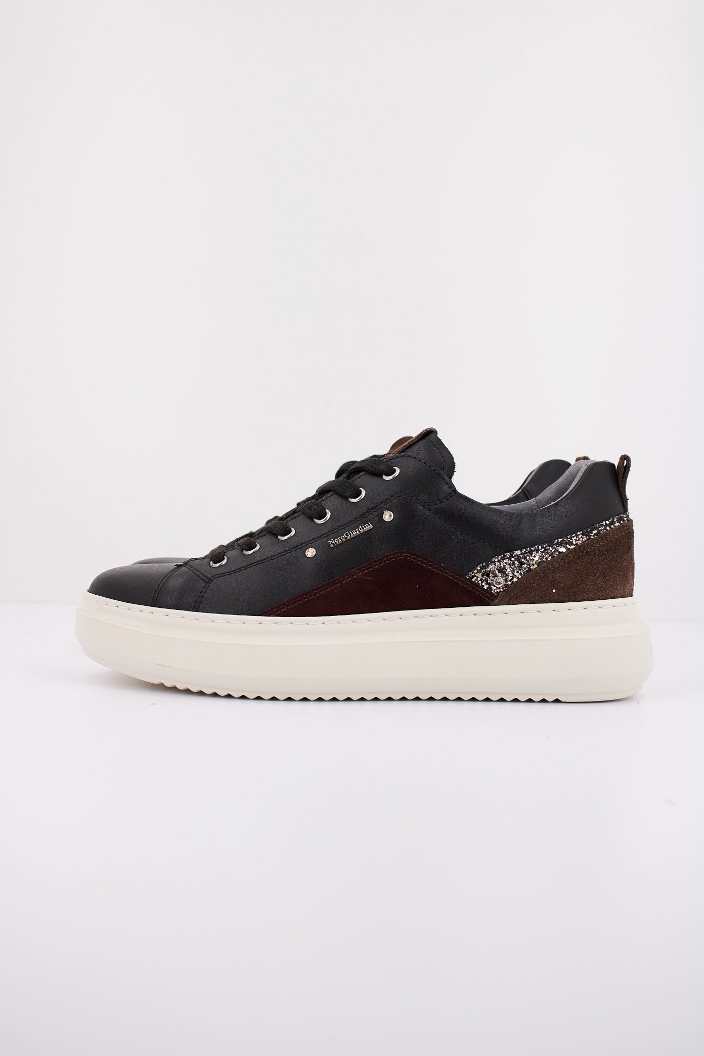 NERO GIARDINI ID en color NEGRO (1)