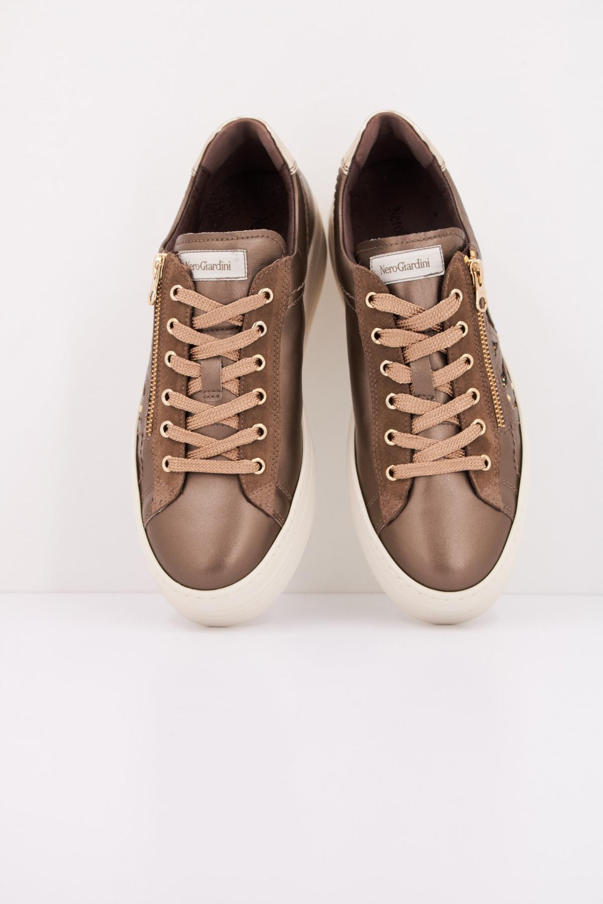 NERO GIARDINI ID en color MARRON (3)