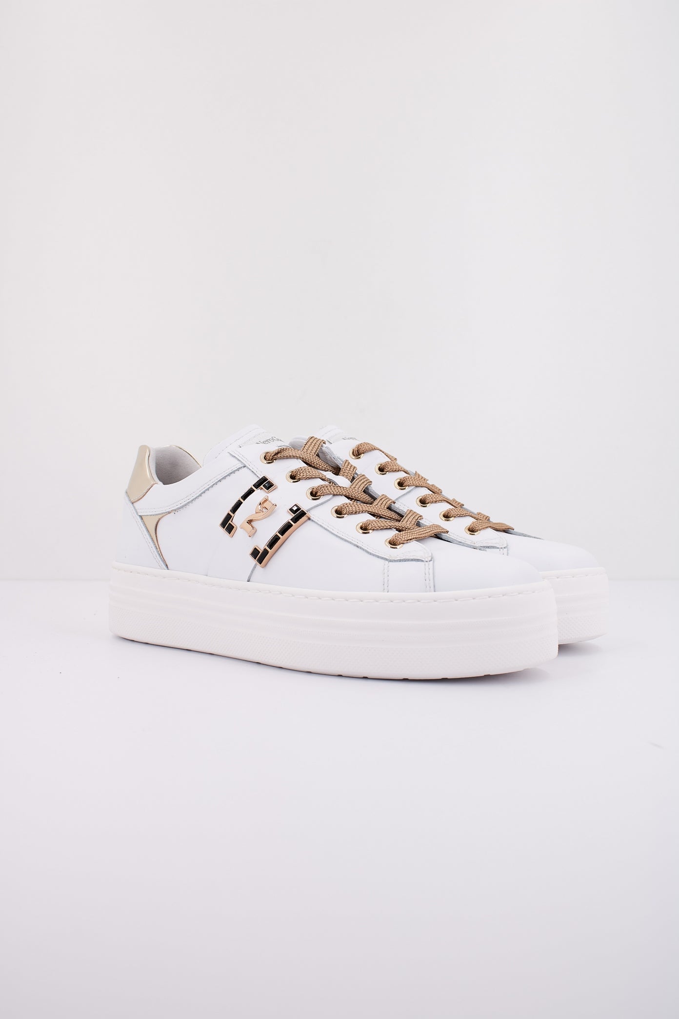 NERO GIARDINI en color BLANCO (2)
