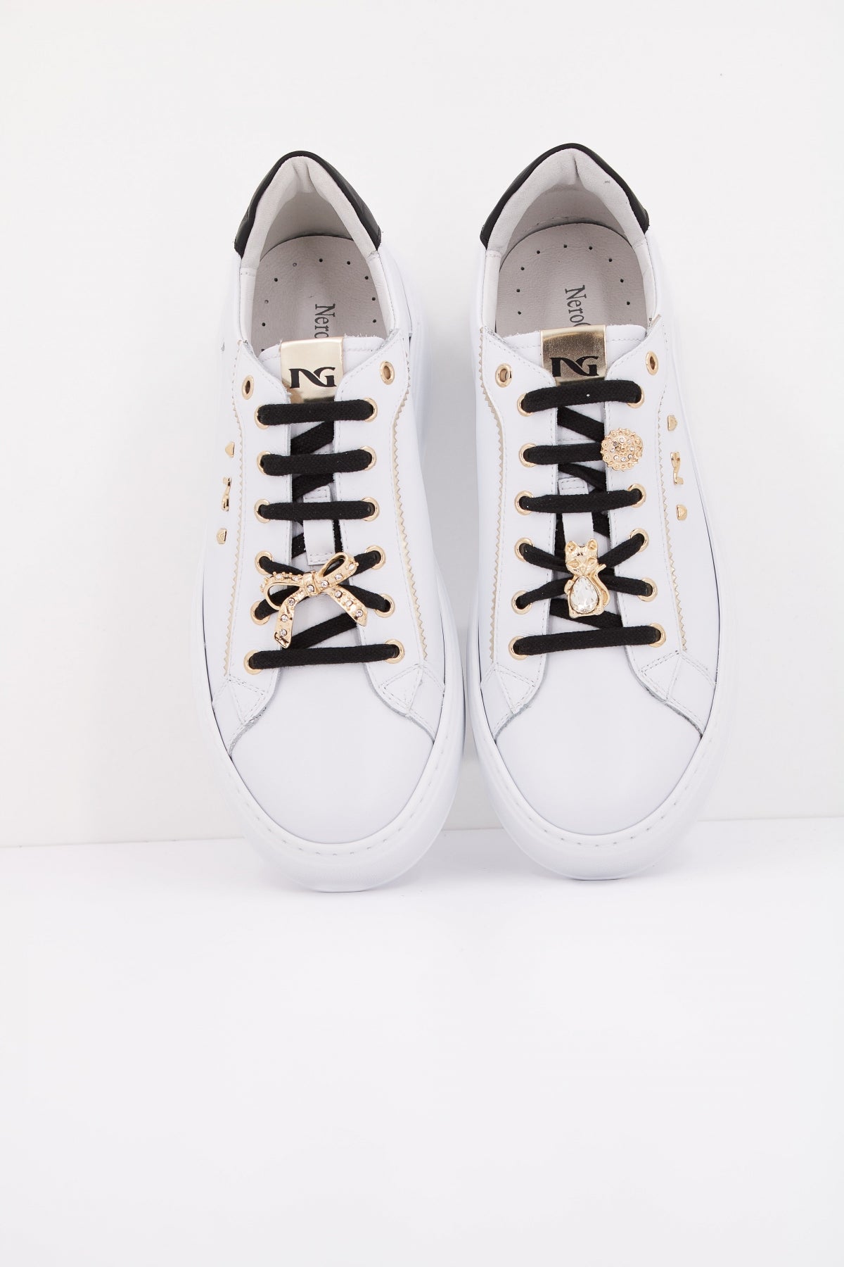 NERO GIARDINI ID en color BLANCO (3)