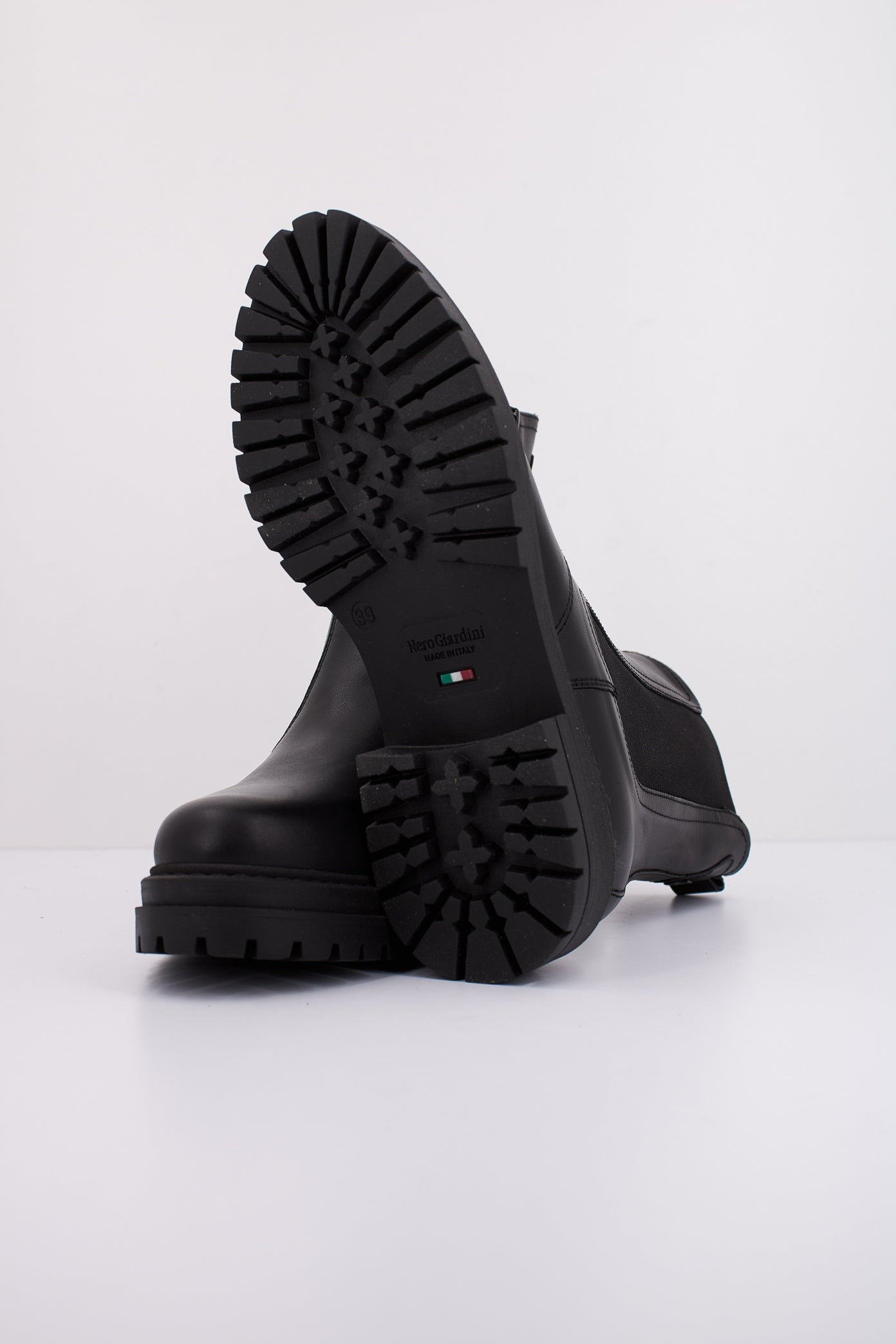 NERO GIARDINI ID en color NEGRO (5)