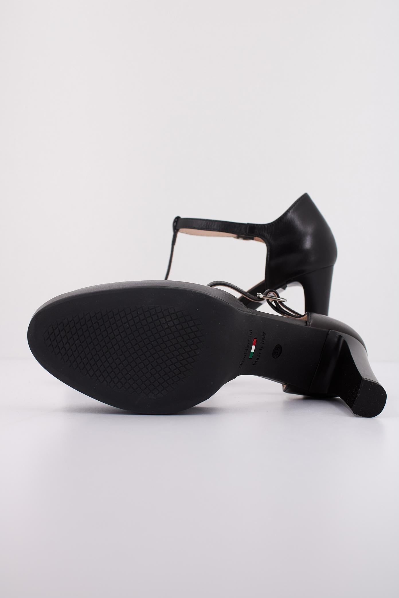NERO GIARDINI ED en color NEGRO (5)