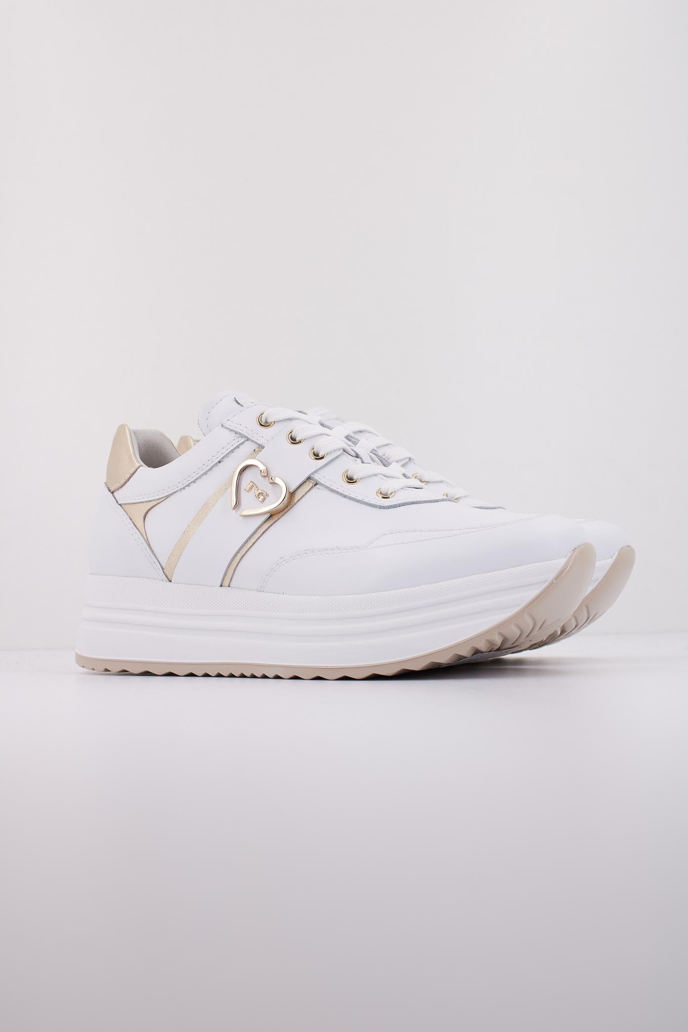 NERO GIARDINI ED en color BLANCO (2)