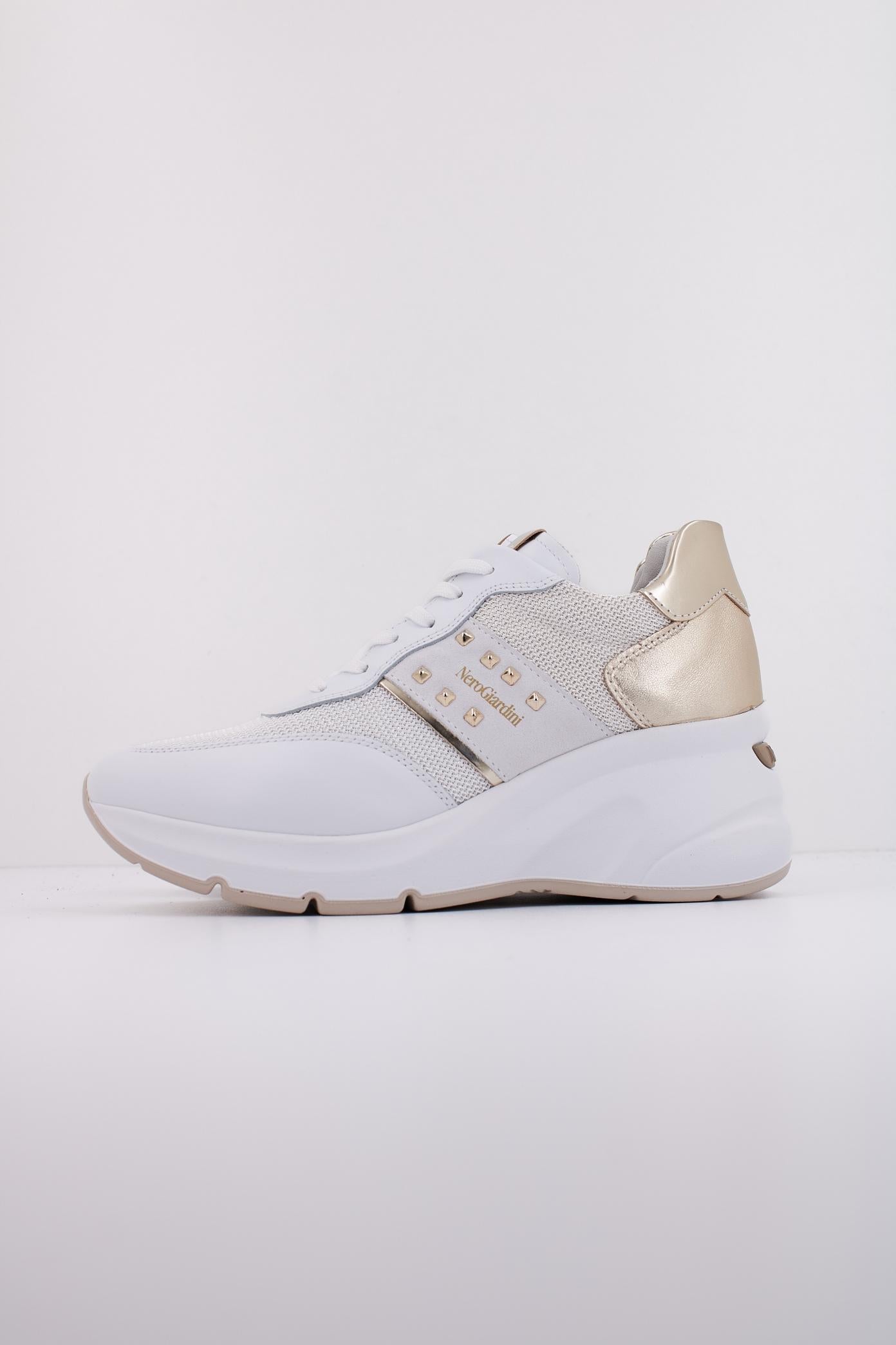 NERO GIARDINI ED en color BLANCO (1)
