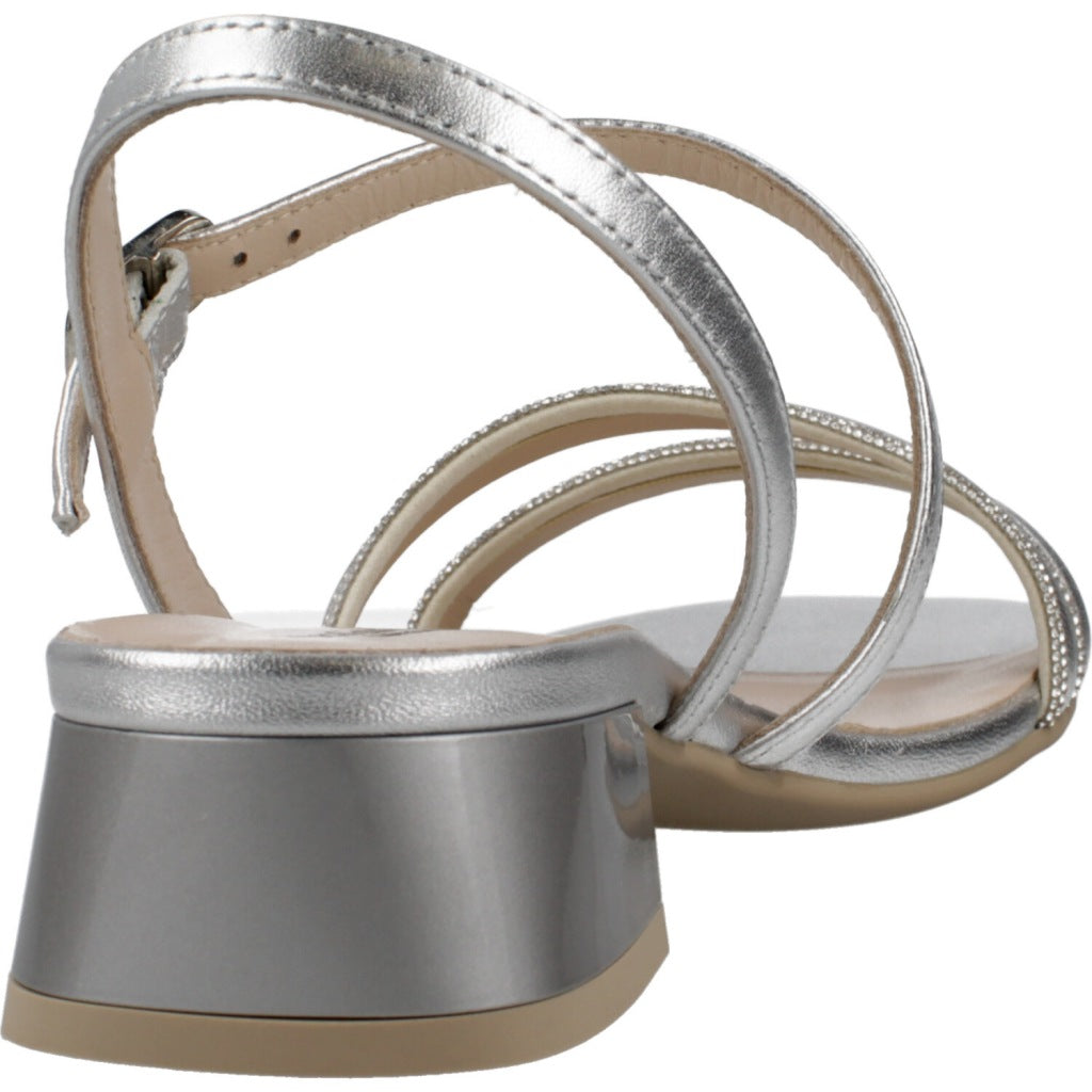 NERO GIARDINI ED en color PLATA (3)