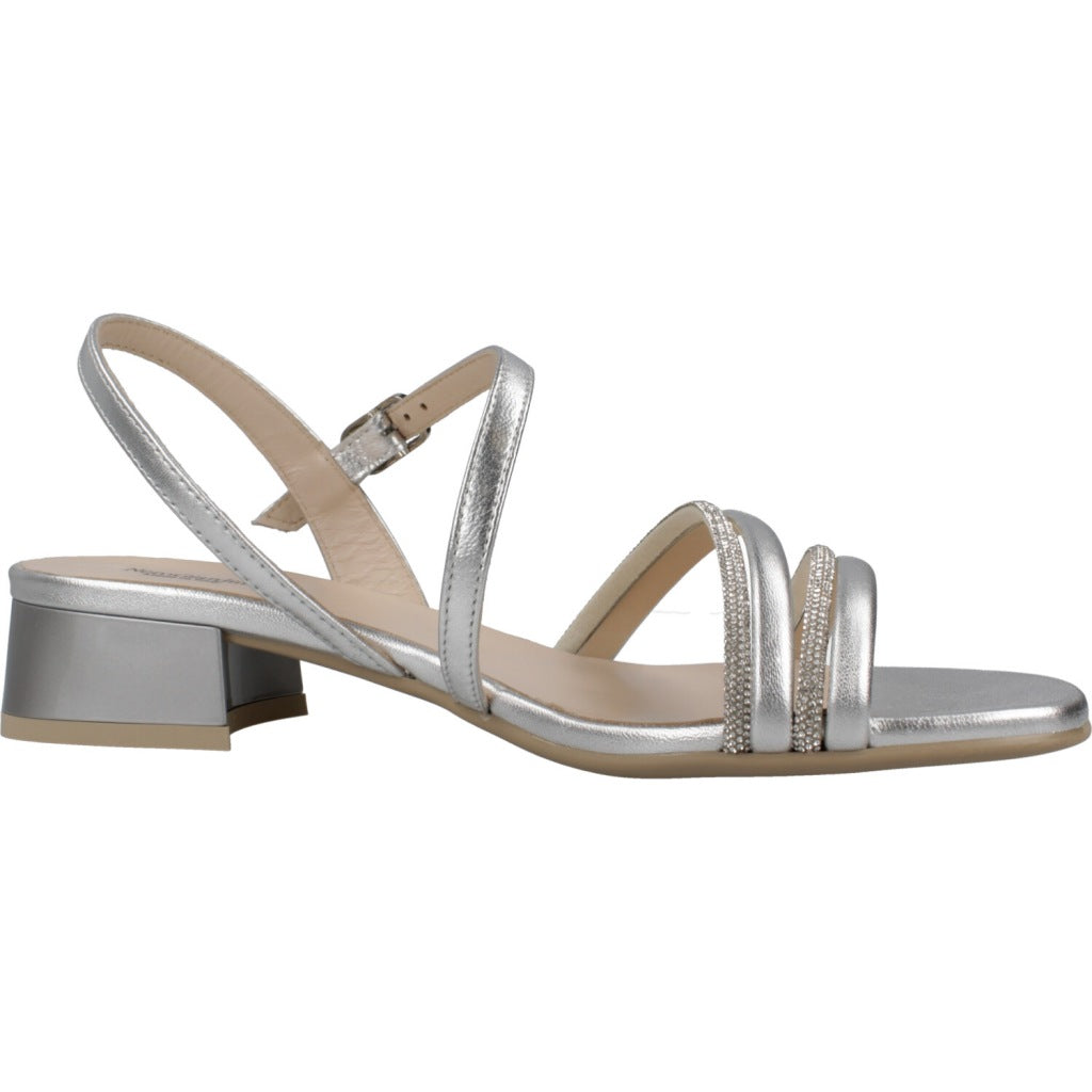 NERO GIARDINI ED en color PLATA (5)