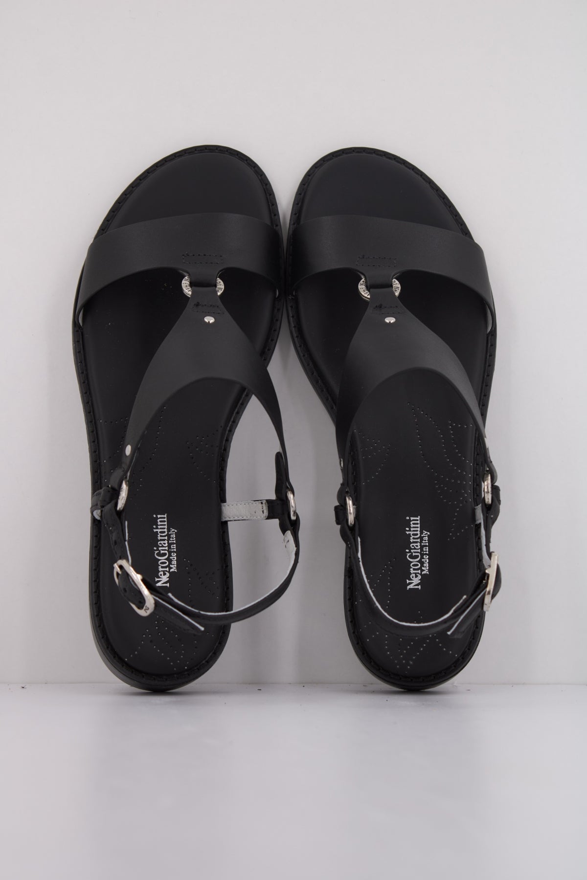 NERO GIARDINI ED en color NEGRO (3)