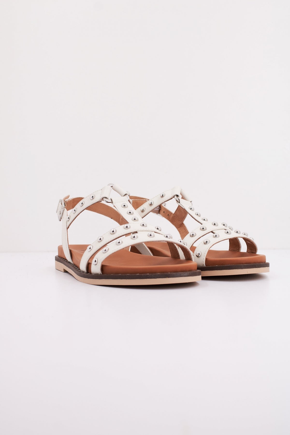 NERO GIARDINI ED en color BLANCO (2)