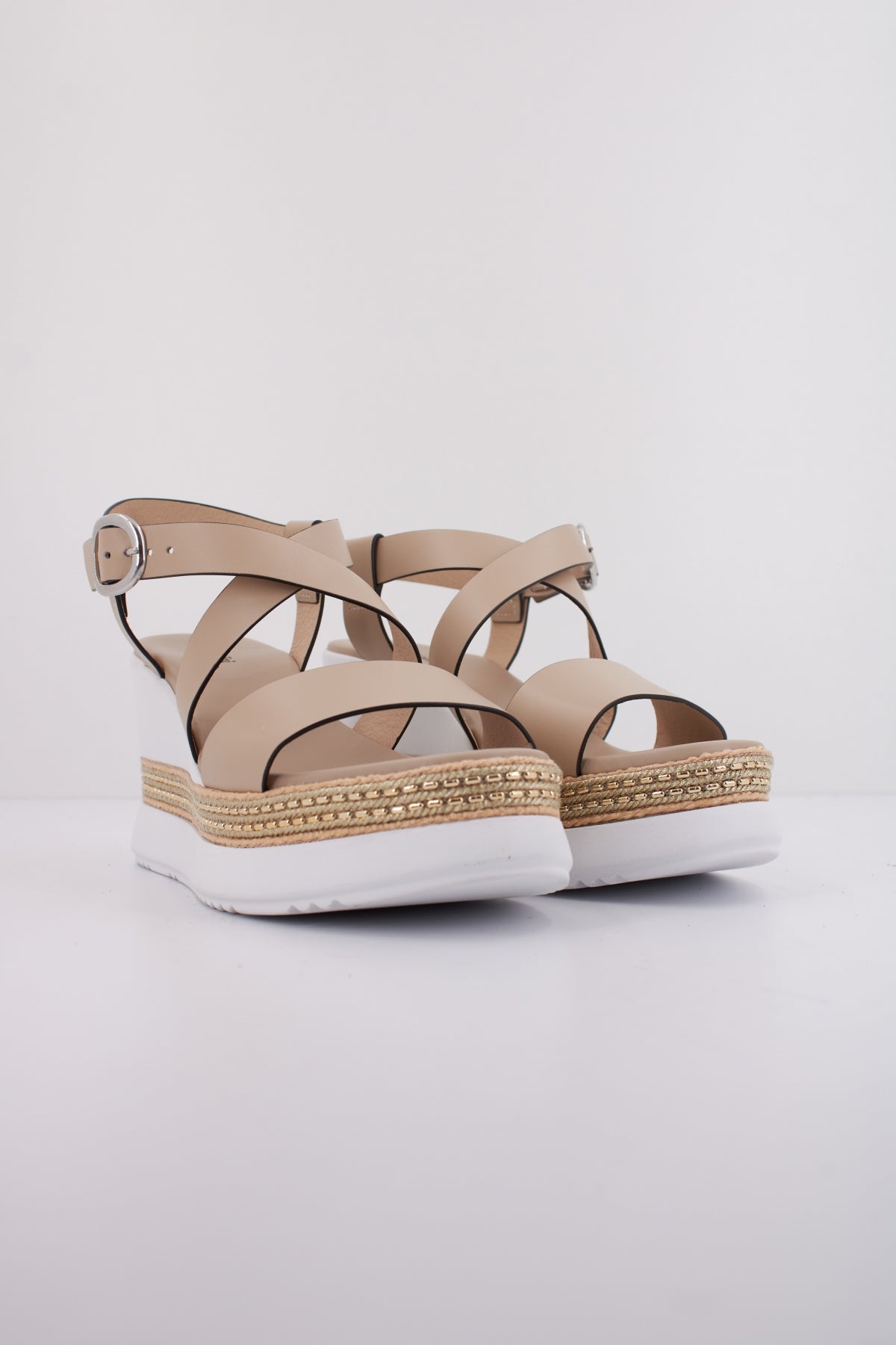 NERO GIARDINI ED en color MARRON CLARO (2)