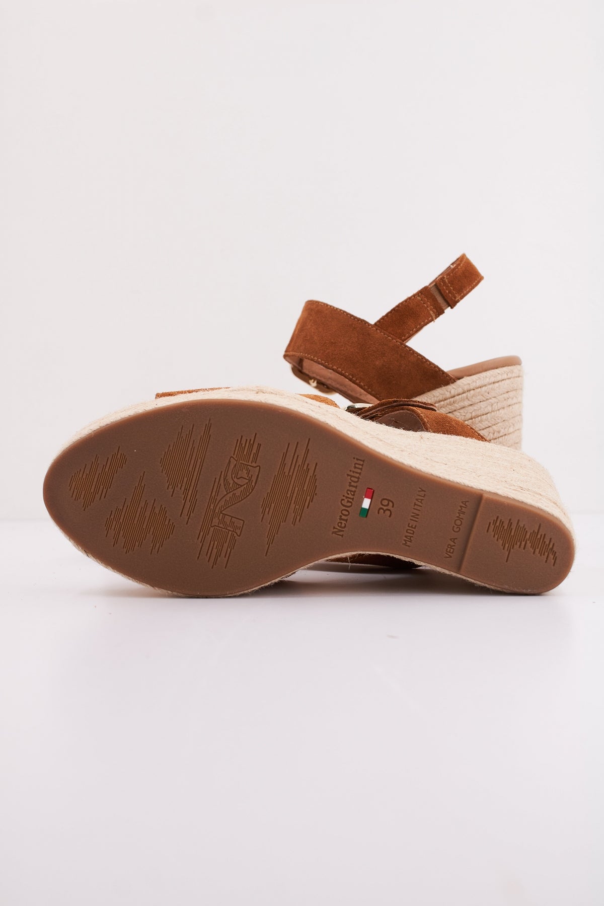 NERO GIARDINI ED en color MARRON (5)