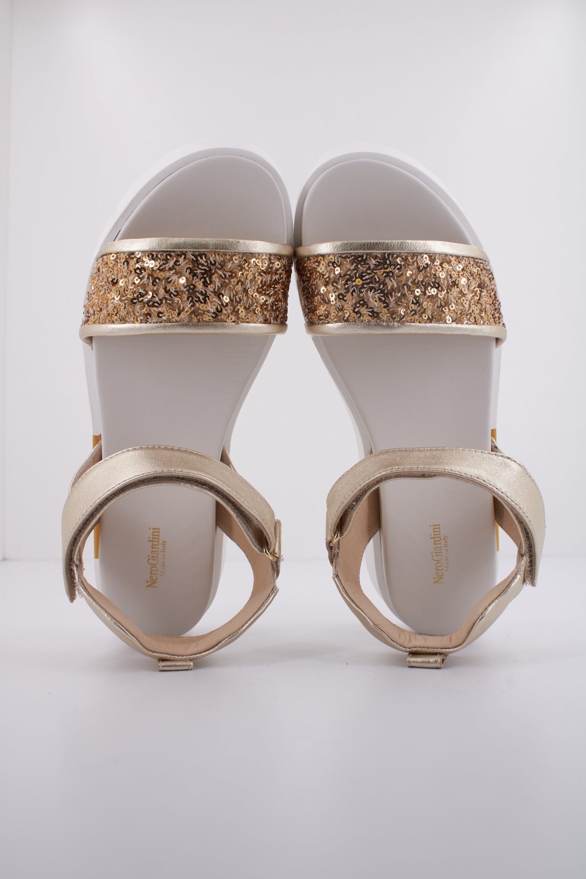 NERO GIARDINI ED en color ORO (3)