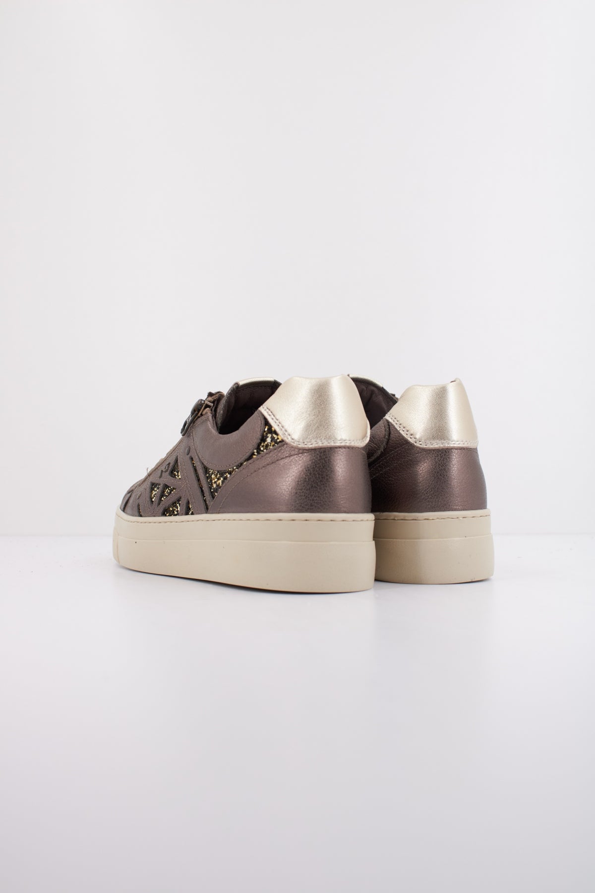 NERO GIARDINI ID en color BRONCE (4)