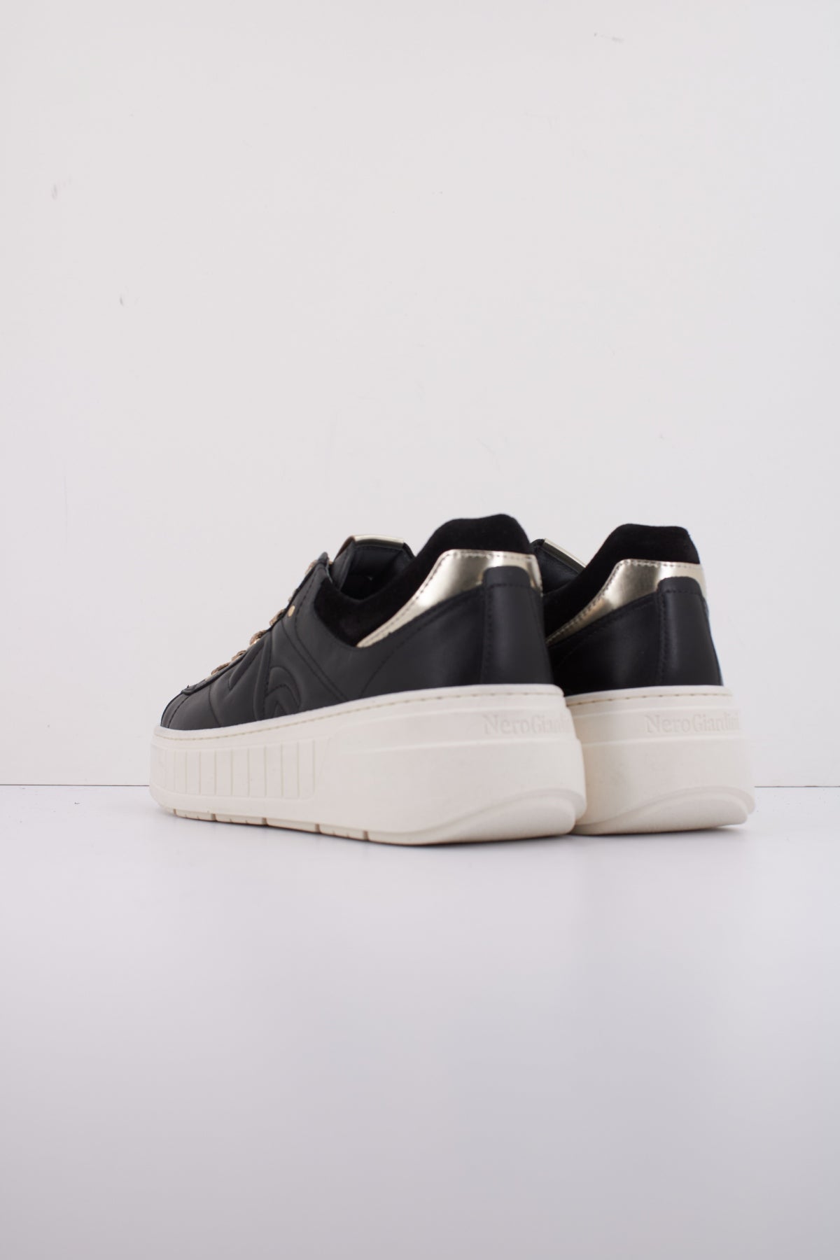 NERO GIARDINI ID en color NEGRO (4)