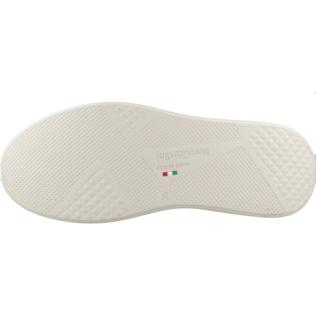 NERO GIARDINI ID en color BEIS (6)