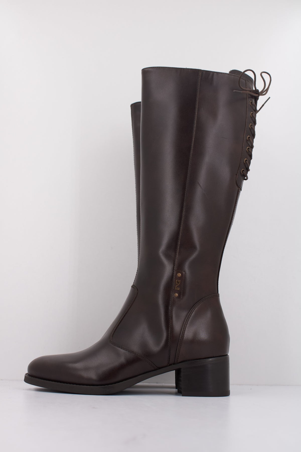NERO GIARDINI ID en color MARRON (1)