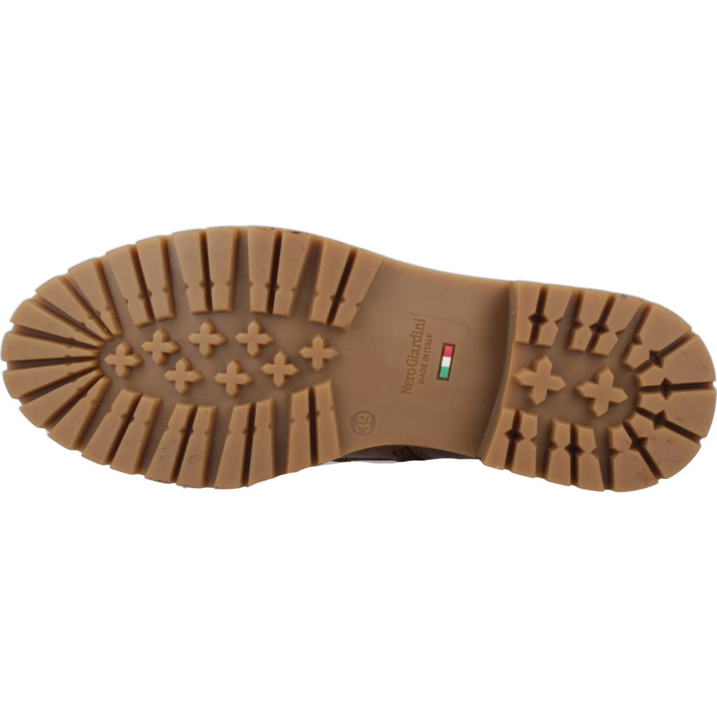 NERO GIARDINI ID en color MARRON (6)