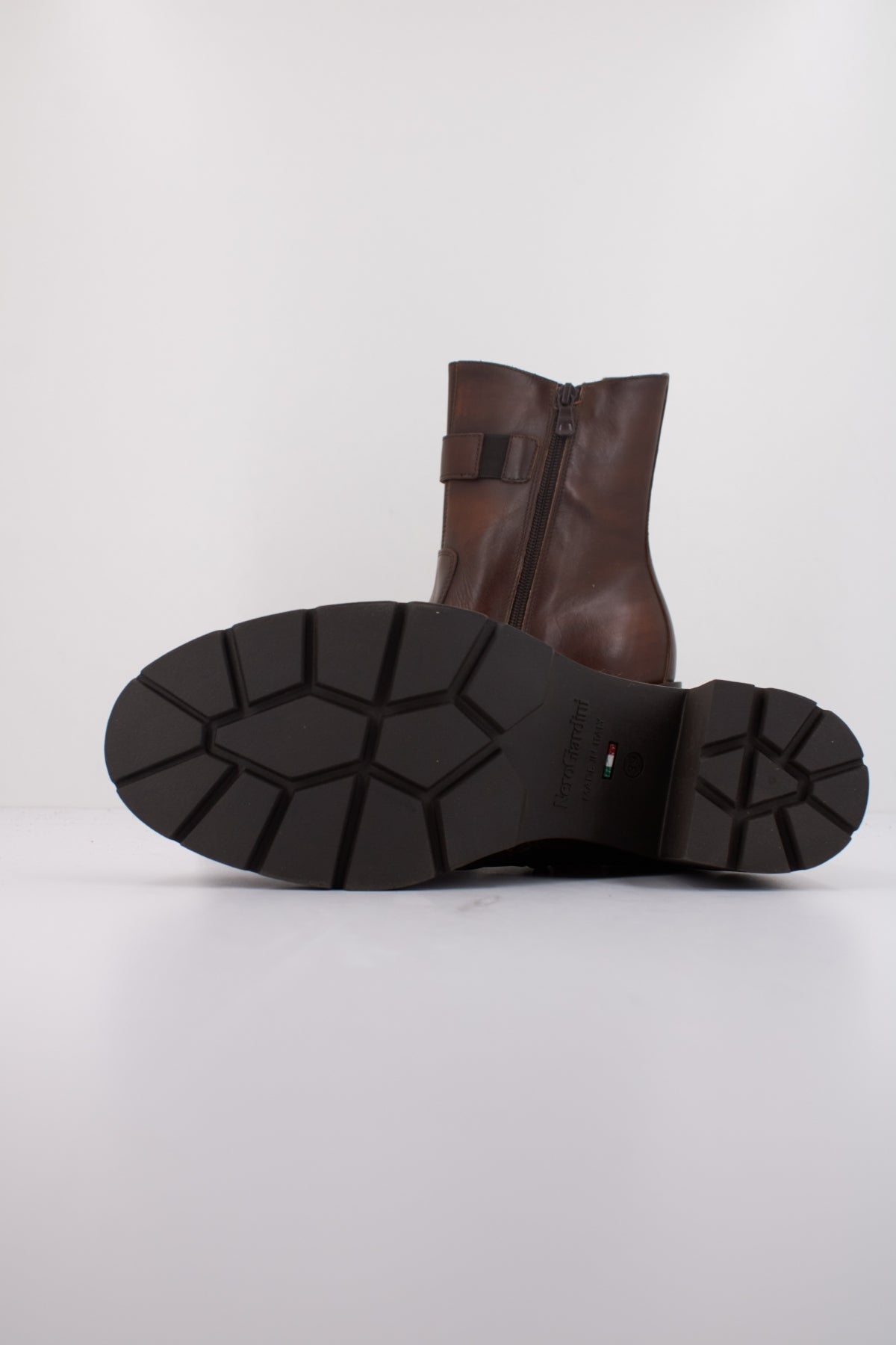 NERO GIARDINI ID en color MARRON (5)