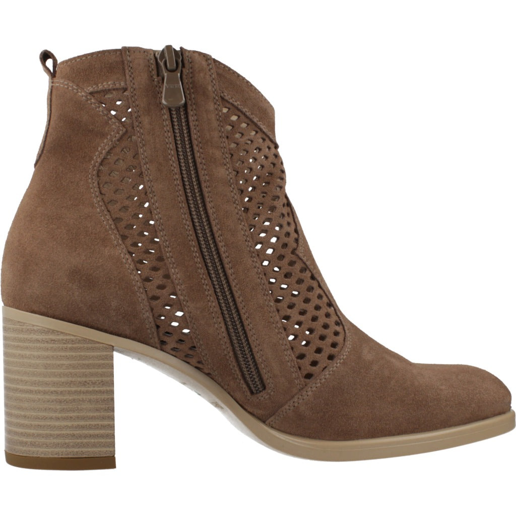NERO GIARDINI BOTIN TACON VELOUR en color MARRON (4)