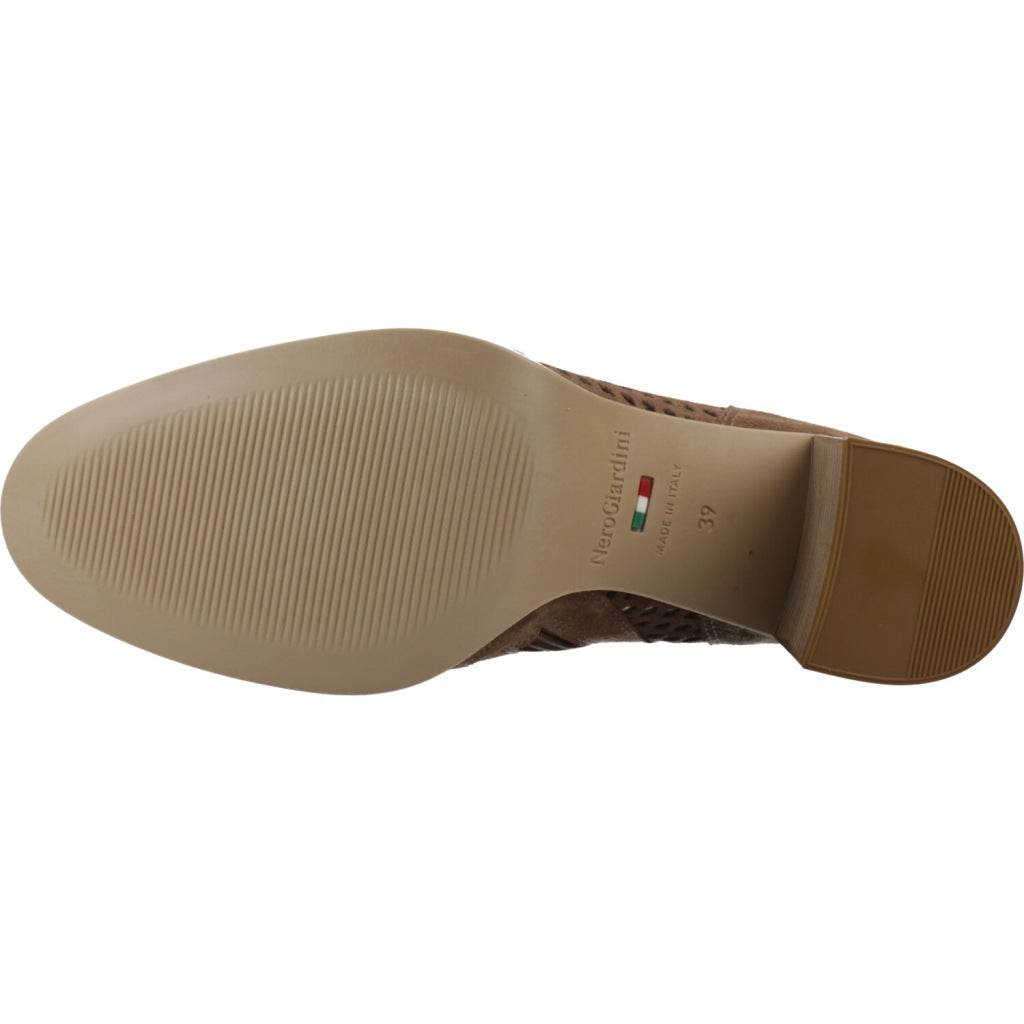 NERO GIARDINI BOTIN TACON VELOUR en color MARRON (7)