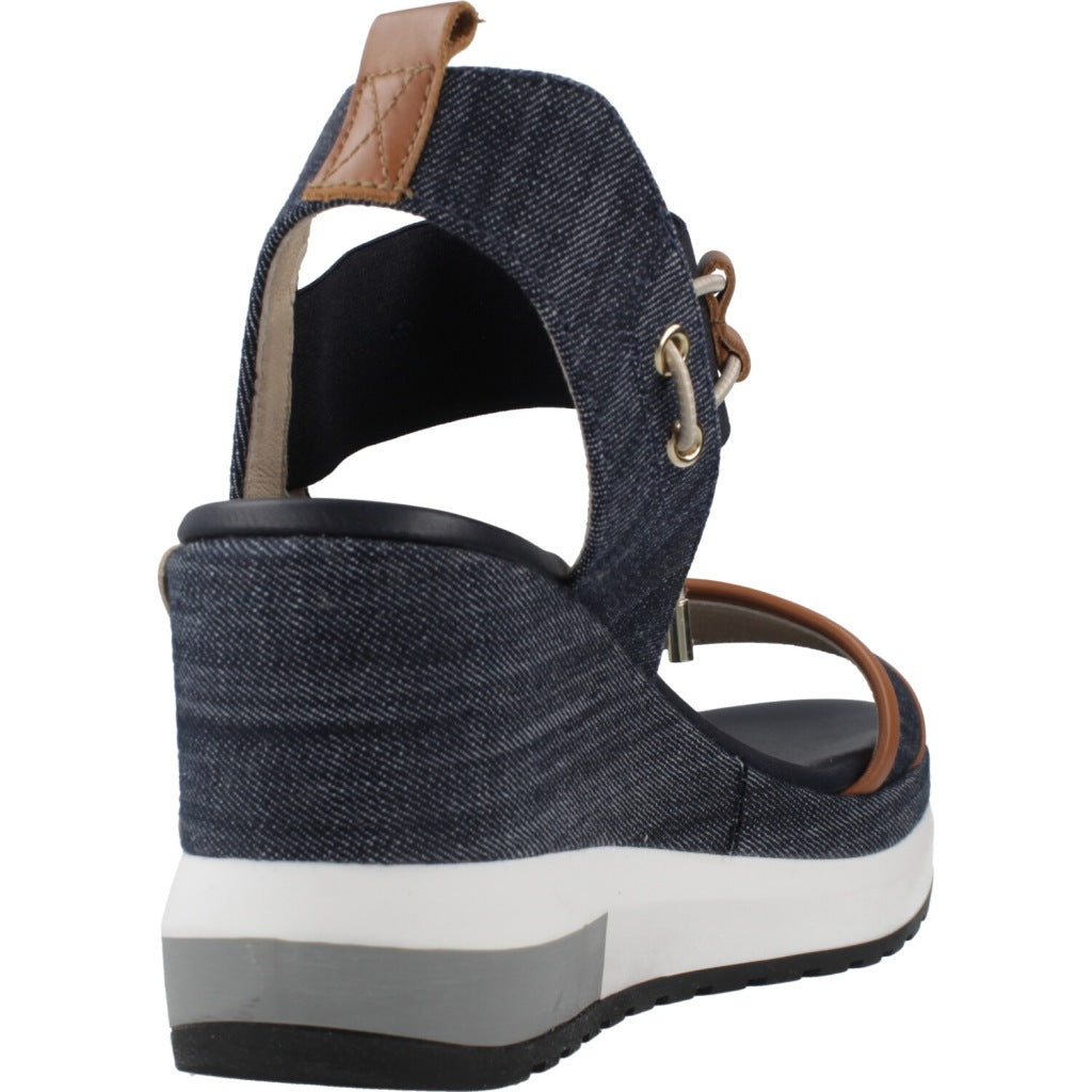 NERO GIARDINI ED en color AZUL (3)