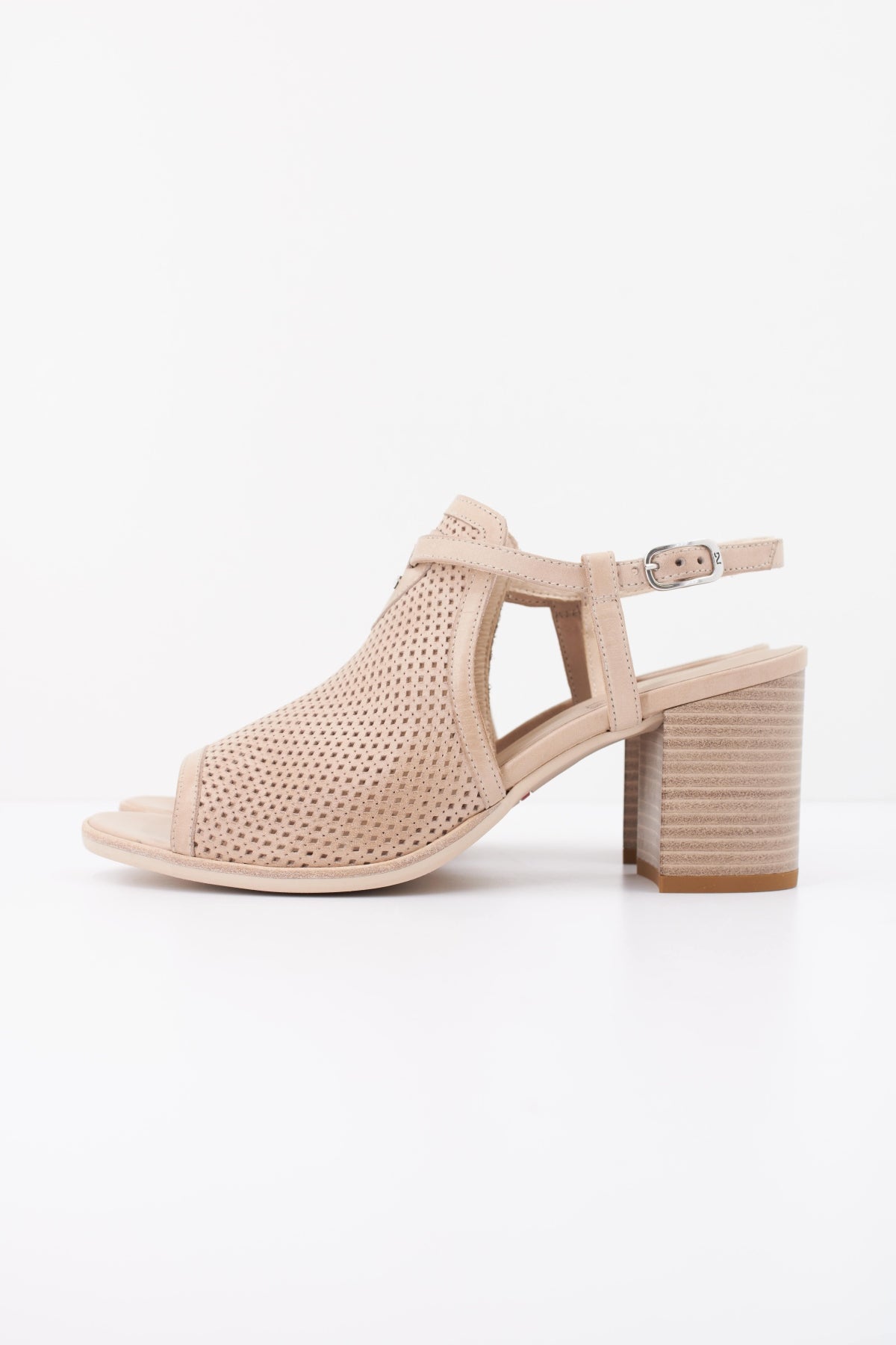 NERO GIARDINI ED en color MARRON CLARO (1)